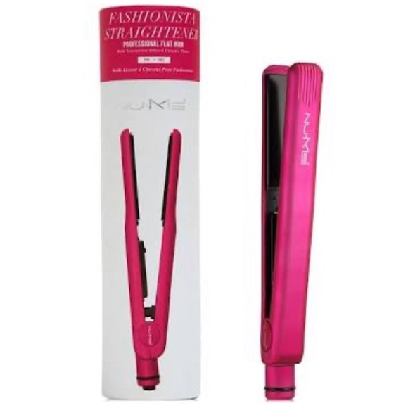 Nu•Me Accessories - NWOT - Hair Straightener